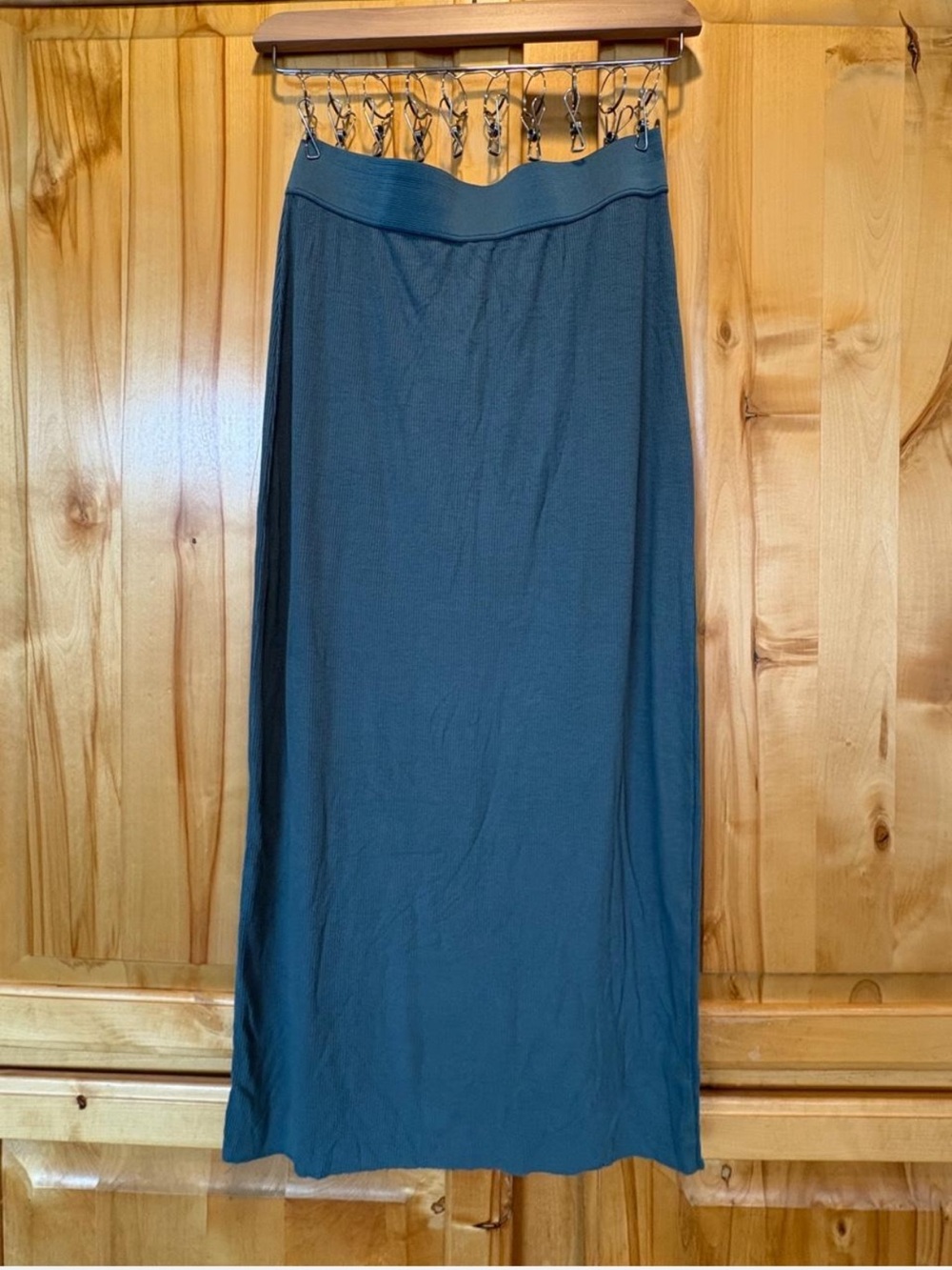 Sweet Romeo Ribbed Midi Skirt with Walking Slit in Back and Stretchy Waist